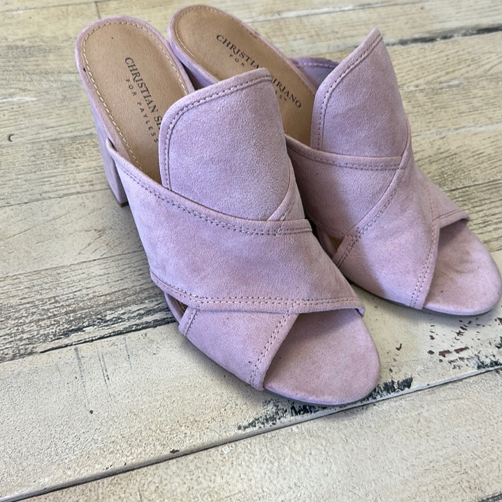 Pink mules